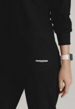 ⁦جاكيت سكتشرز SK401 نسائي⁩ - الصورة ⁦5⁩